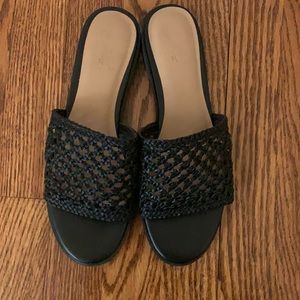 Woven slide sandals